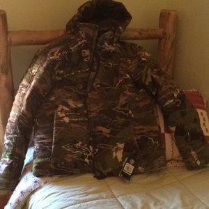 Large UA heavy camouflage hunting coat